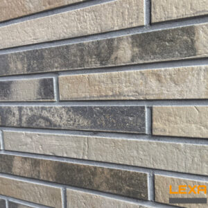 Facade cladding with MILAN brick slips from the KLINKER LINE collection