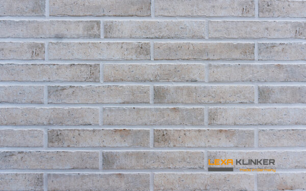 Facade cladding with BARDOLINO brick slips from the KLINKER LINE collection - Klinker Made in Germany Facade cladding with BARDOLINO brick slips from the KLINKER LINE collection