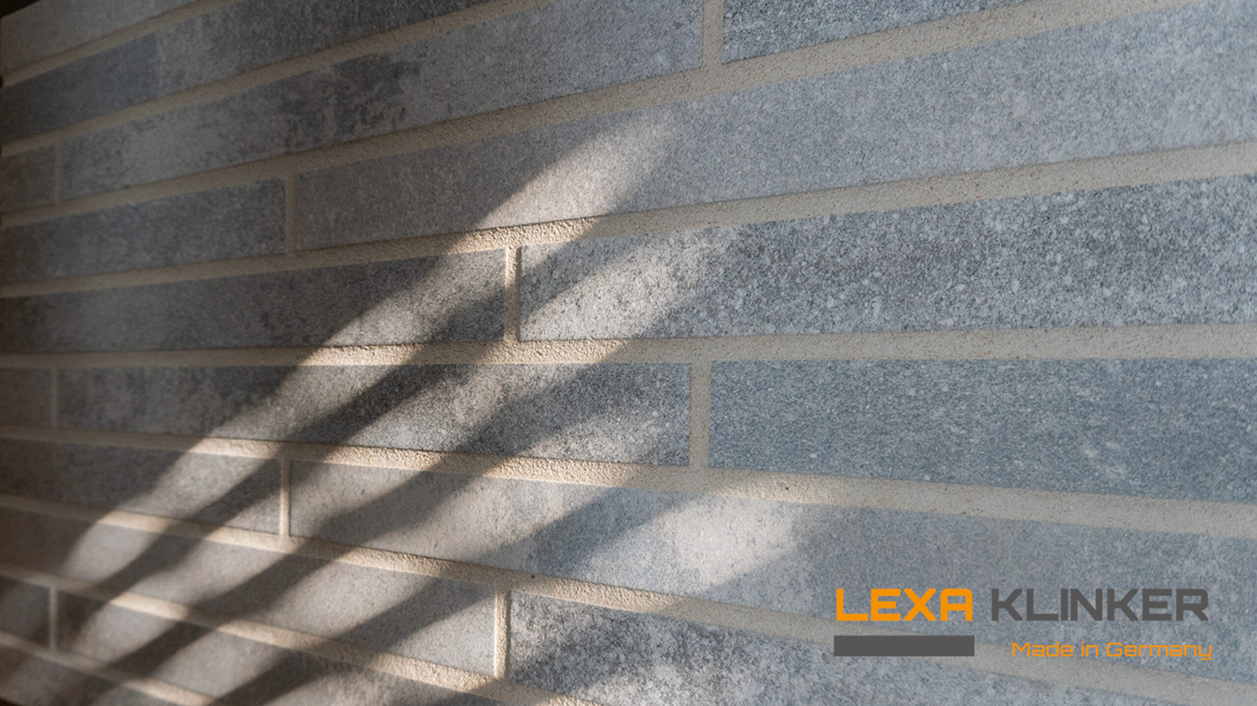 Клинкерная плитка Beton Grau Silver Mix для светлого фасада
