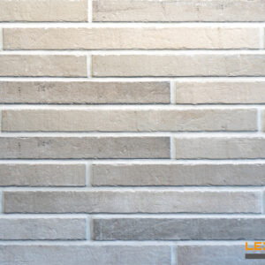 Facade cladding with KANSAS brick slips from the KLINKER LINE collection