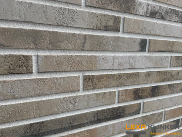Facade cladding with MILAN brick slips from the KLINKER LINE collection